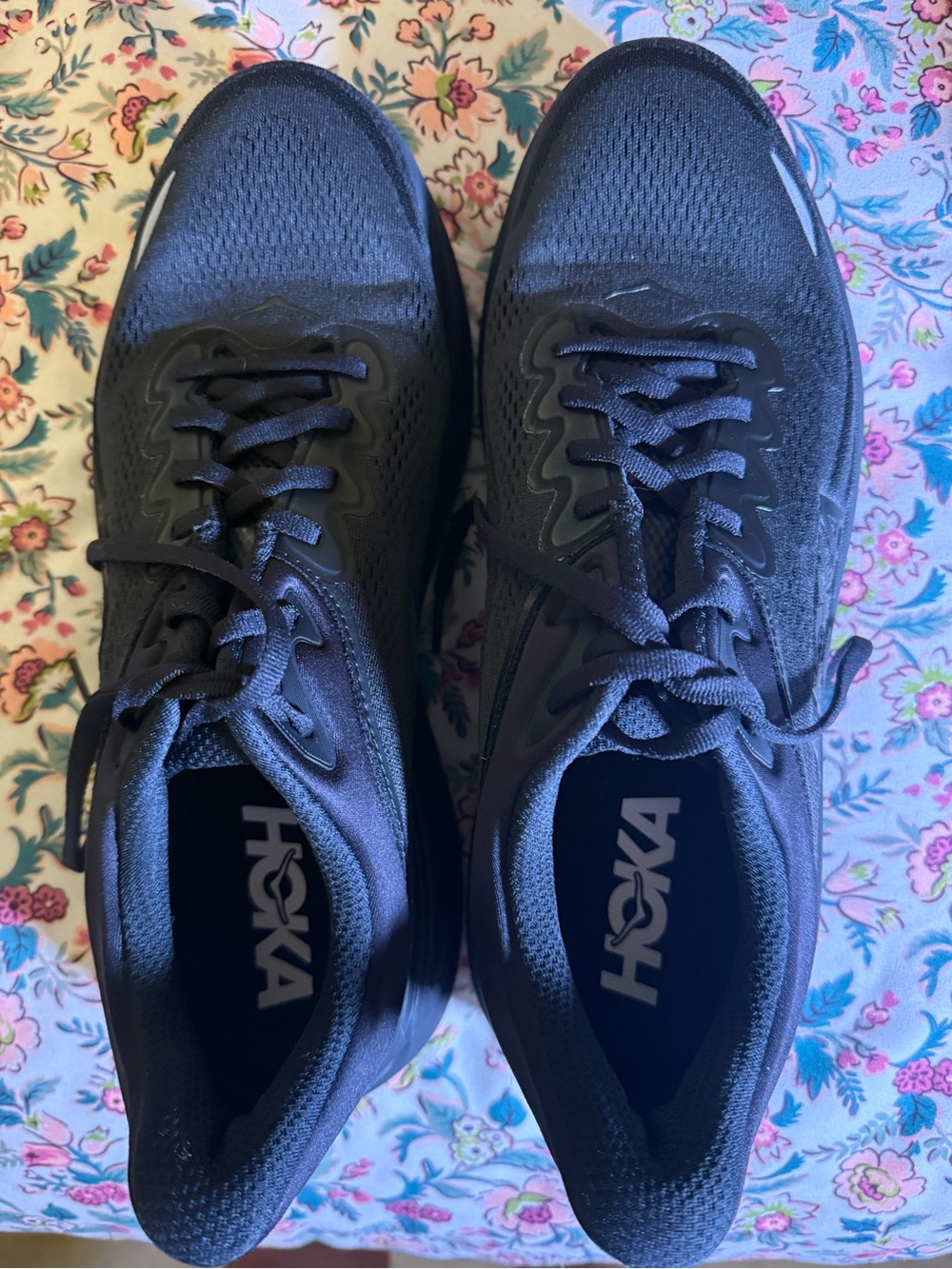Hoka Men's Black Athletic Running Shoes with Gray Logo